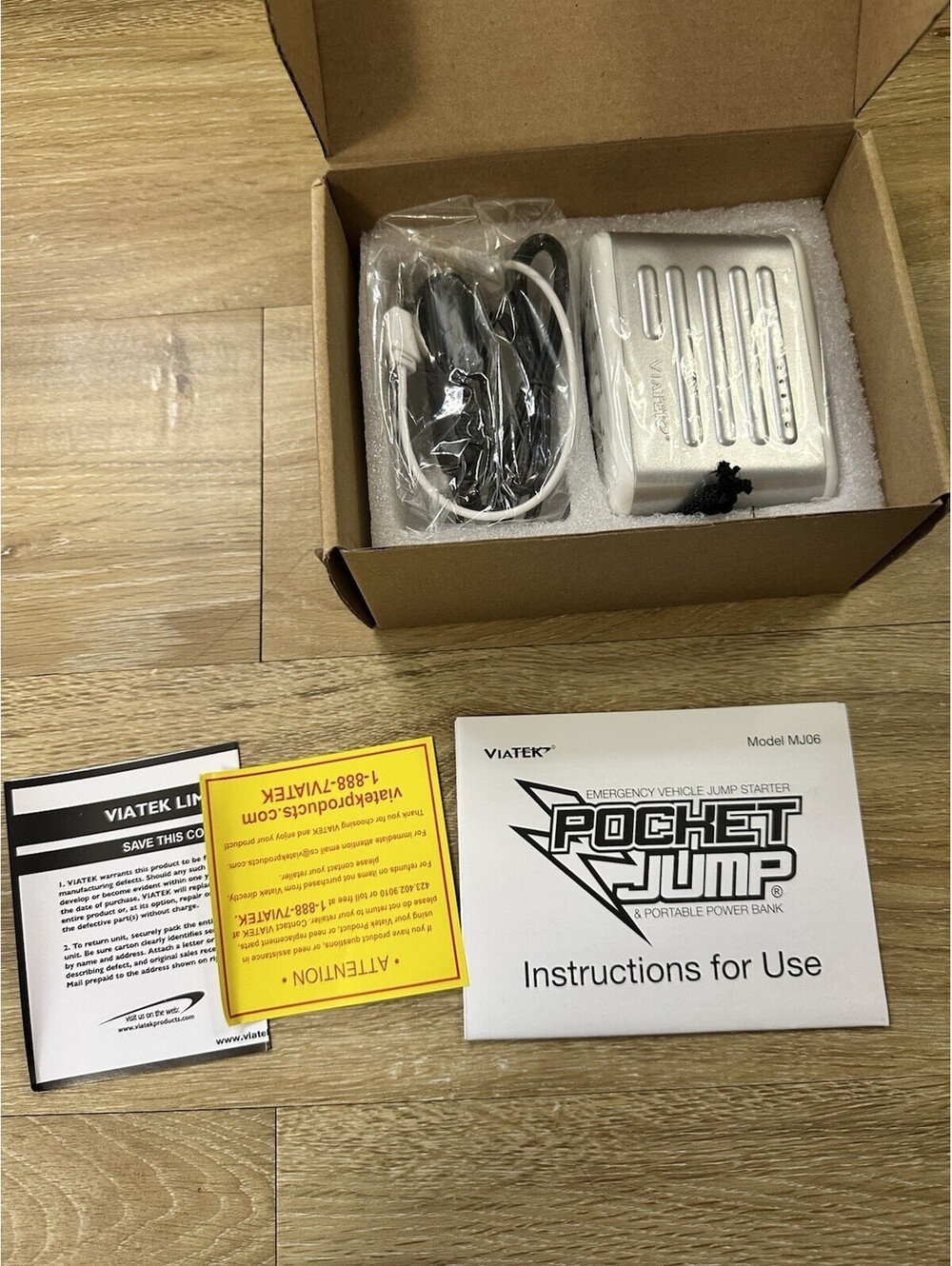Viatek Mighty Jump MJ01 Emergency Vehicle Jump Starter/Battery Booster, Silver